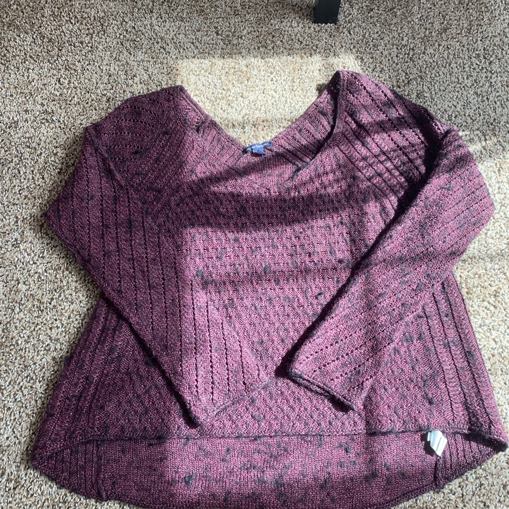 American Eagle sweater